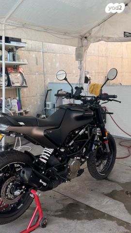 הוסקוורנה SVARTPILEN 125