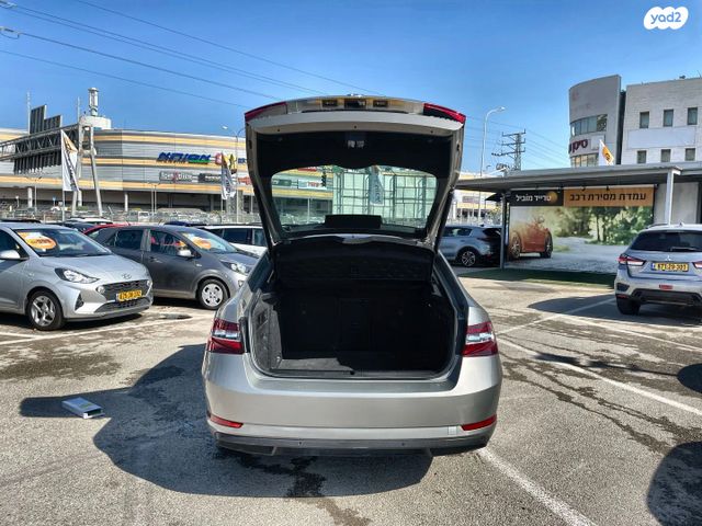 סקודה סופרב