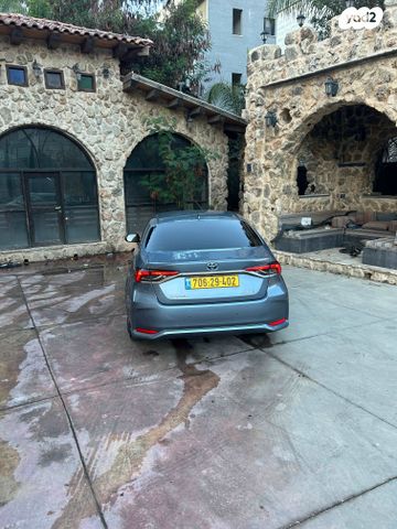 טויוטה קורולה