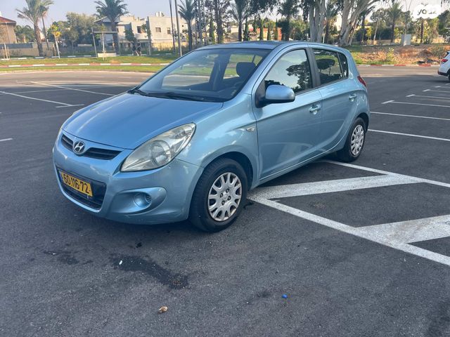 מודעת רכב יונדאי i20