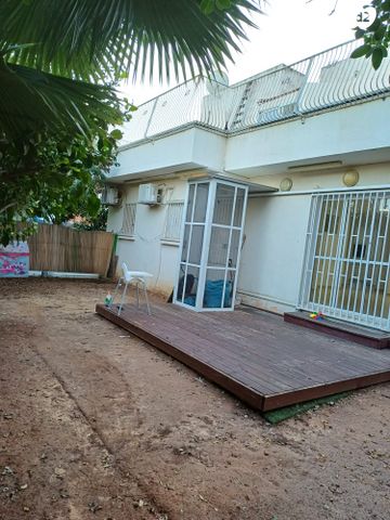 בית פרטי/ קוטג', הגלעד 20, נאות שז"ר, יבנה