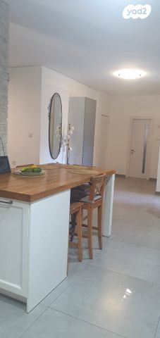 דו משפחתי, צה"ל 45, נאות הפרחים, גן יבנה