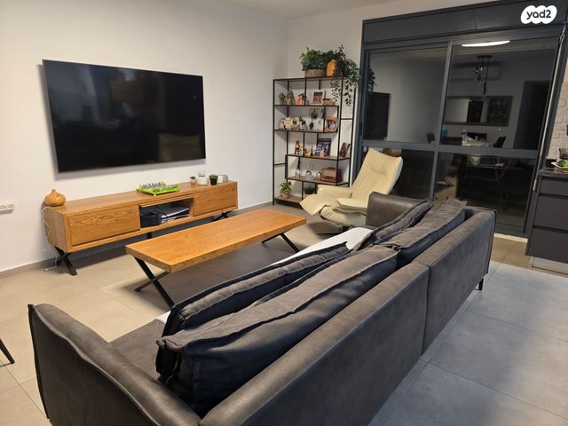 דירה, ענבר 71, נעלה, נעלה