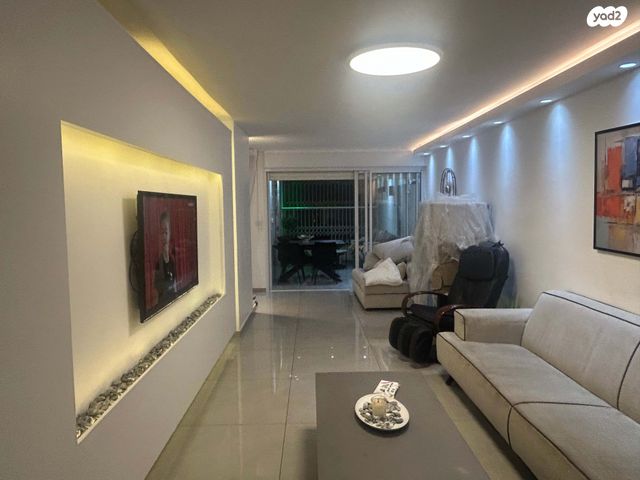 דירה, האורגים 16, הנביאים, בת ים