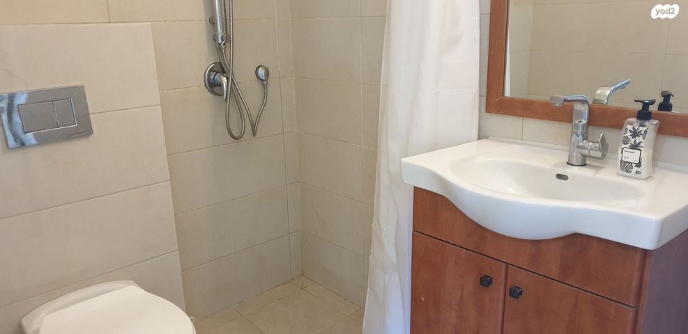 דירה, מבצע נחשון 6, נווה אפק, ראש העין