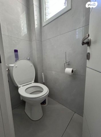 דירה, הרב מיימון 16, דרום מזרח, בת ים