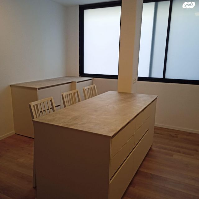 דירה, ארלוזורוב 73, עצמאות יוספטל, בת ים