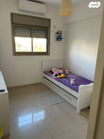 דירה, שדרות המגינים 16, מרכז העיר, קרית אתא