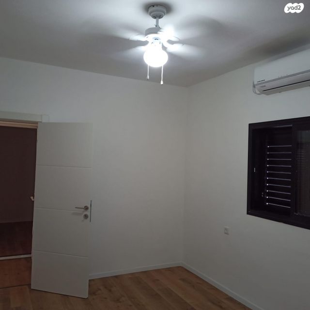 דירה, ארלוזורוב 73, עצמאות יוספטל, בת ים