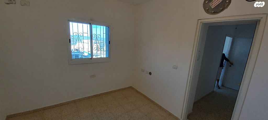 דירה, הרב ש. שאולזון 45, הר נוף, ירושלים