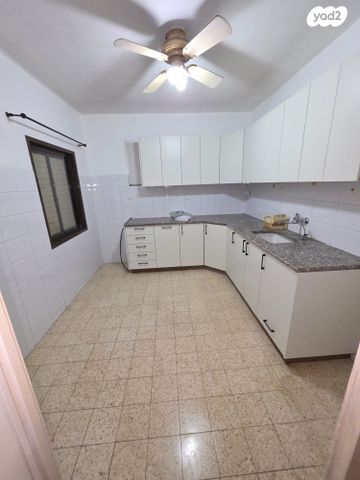 דירה, סוקולוב 9, נחלת גנים, רמת גן