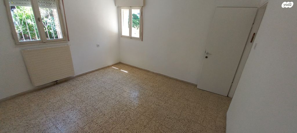 דירה, הרב ש. שאולזון 45, הר נוף, ירושלים