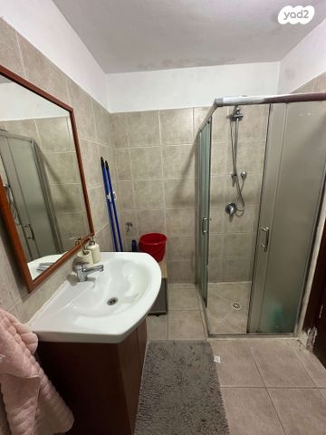 מרתף/ פרטר, כליל החורש 1, הנוטר, אבן יהודה