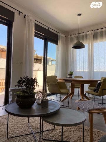 מיכלאנג'לו 23