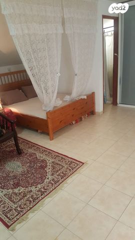 אליהו חכים 61