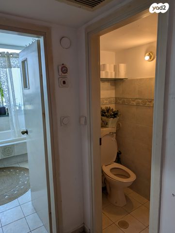 דירה, שדרות ח"ן 9, מרכז, הרצליה