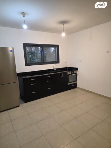 בית פרטי/ קוטג', נהר הירדן 24, טל שחר, טל שחר