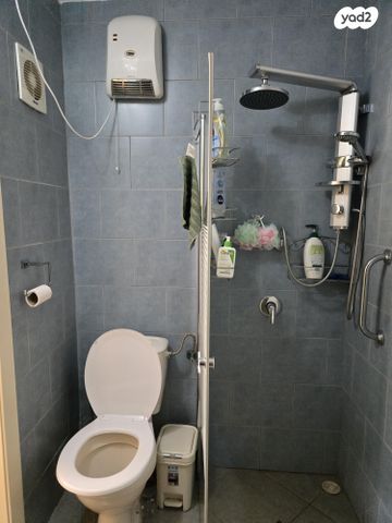 דירת גן, עין זהב 13, שכונת הורדים, קרית שמונה