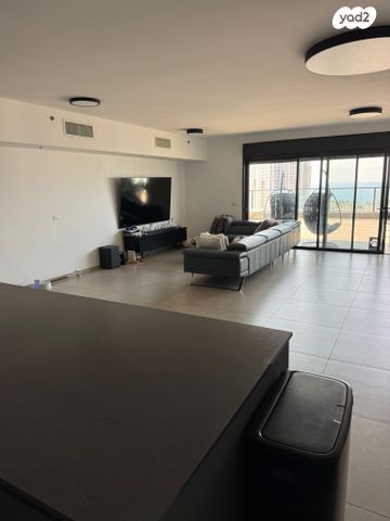 גג/ פנטהאוז, נתניה