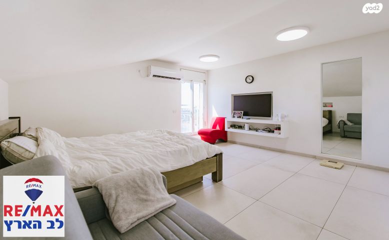 גג/ פנטהאוז, שער הגיא, רובע ד', אריאל