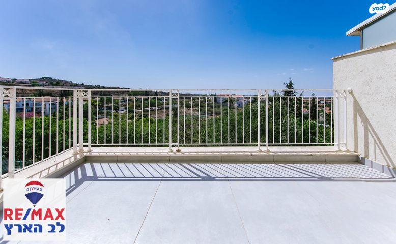 גג/ פנטהאוז, שער הגיא, רובע ד', אריאל