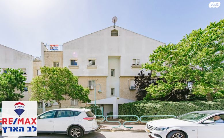 גג/ פנטהאוז, שער הגיא, רובע ד', אריאל