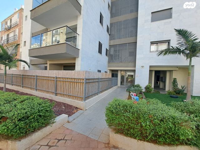 דירת גן, פרומקין 6, צפון מערב מרכז העיר, נתניה