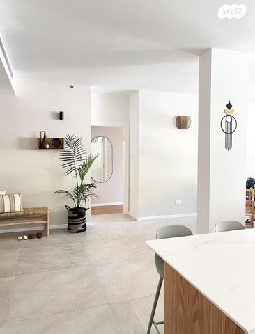 דירה, למדן 10, נאות אפקה ב', תל אביב יפו