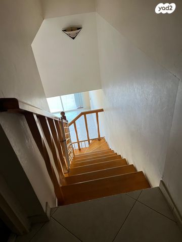 גג/ פנטהאוז, משעול השוהם, בן גוריון, חולון