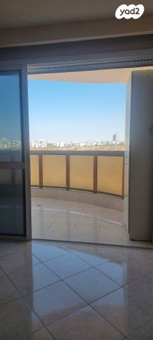 גג/ פנטהאוז, משעול השוהם, בן גוריון, חולון