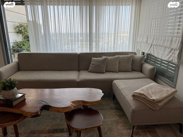 דירה, עפרה חזה, משכנות האומנים, קרית מוצקין