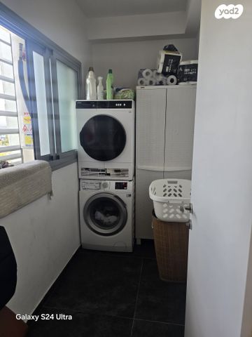 גג/ פנטהאוז, חולון