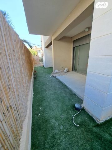 דירת גן, פרומקין 6, צפון מערב מרכז העיר, נתניה