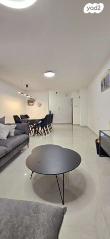 דירה, קדושי קהיר 30, נאות רחל, חולון