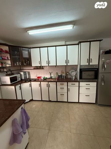 דירה, יצחק רגר 155, שכונה ד', באר שבע