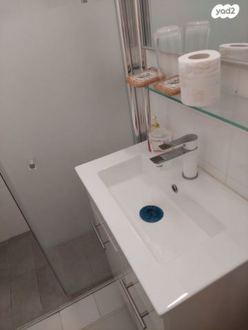 גג/ פנטהאוז, רב אשי, נווה אביבים, תל אביב יפו