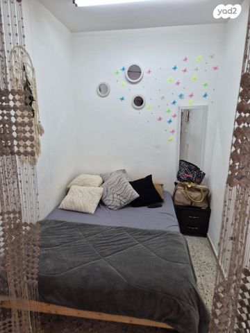 דירת גן, ירושלים, בת ים