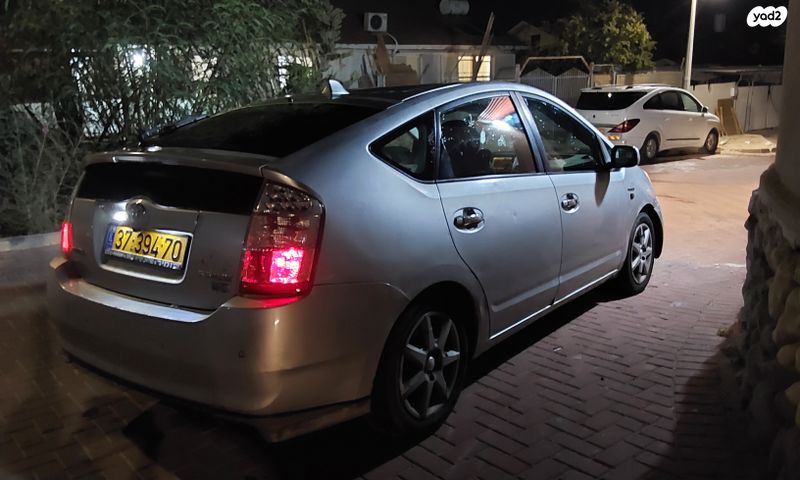 טויוטה פריוס