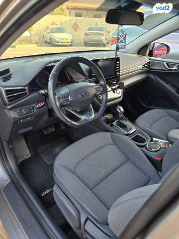 יונדאי איוניק