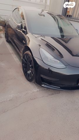 טסלה מודל 3