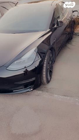 טסלה מודל 3