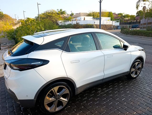 מודעת רכב ג׳ילי Geometry C