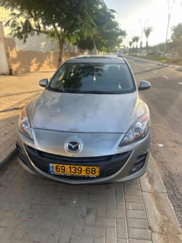 מודעת רכב מאזדה 3