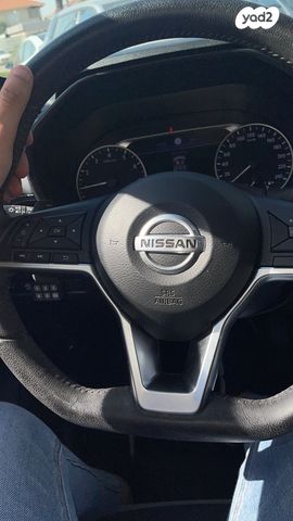 מודעת רכב ניסאן ג'וק