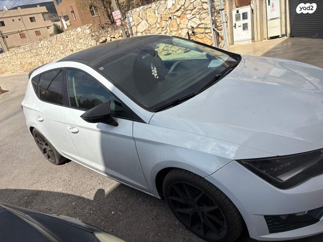 מודעת רכב סיאט לאון