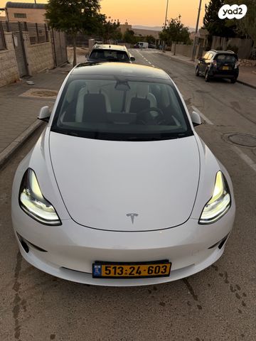 טסלה מודל 3
