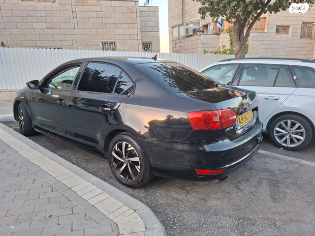 מודעת רכב פולקסווגן ג'טה 