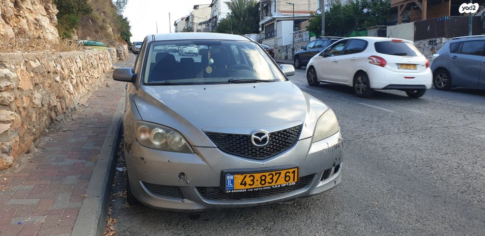 מודעת רכב מאזדה 3