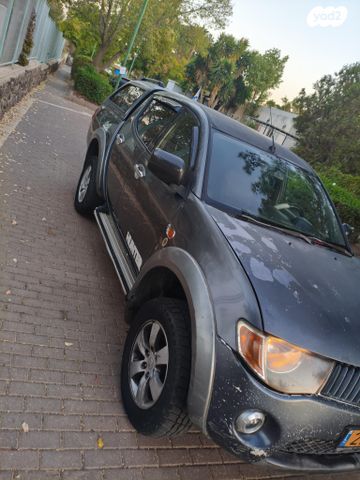 מודעת רכב מיצובישי טרייטון / L200