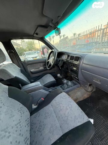 טויוטה היילקס